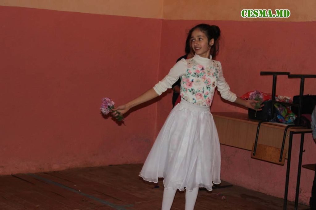 kvn-bez-druzey-menya-chut-chut-10