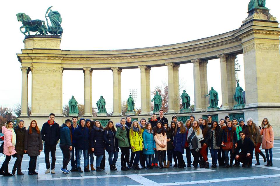 16144038_1857945134477277_1322703055_n